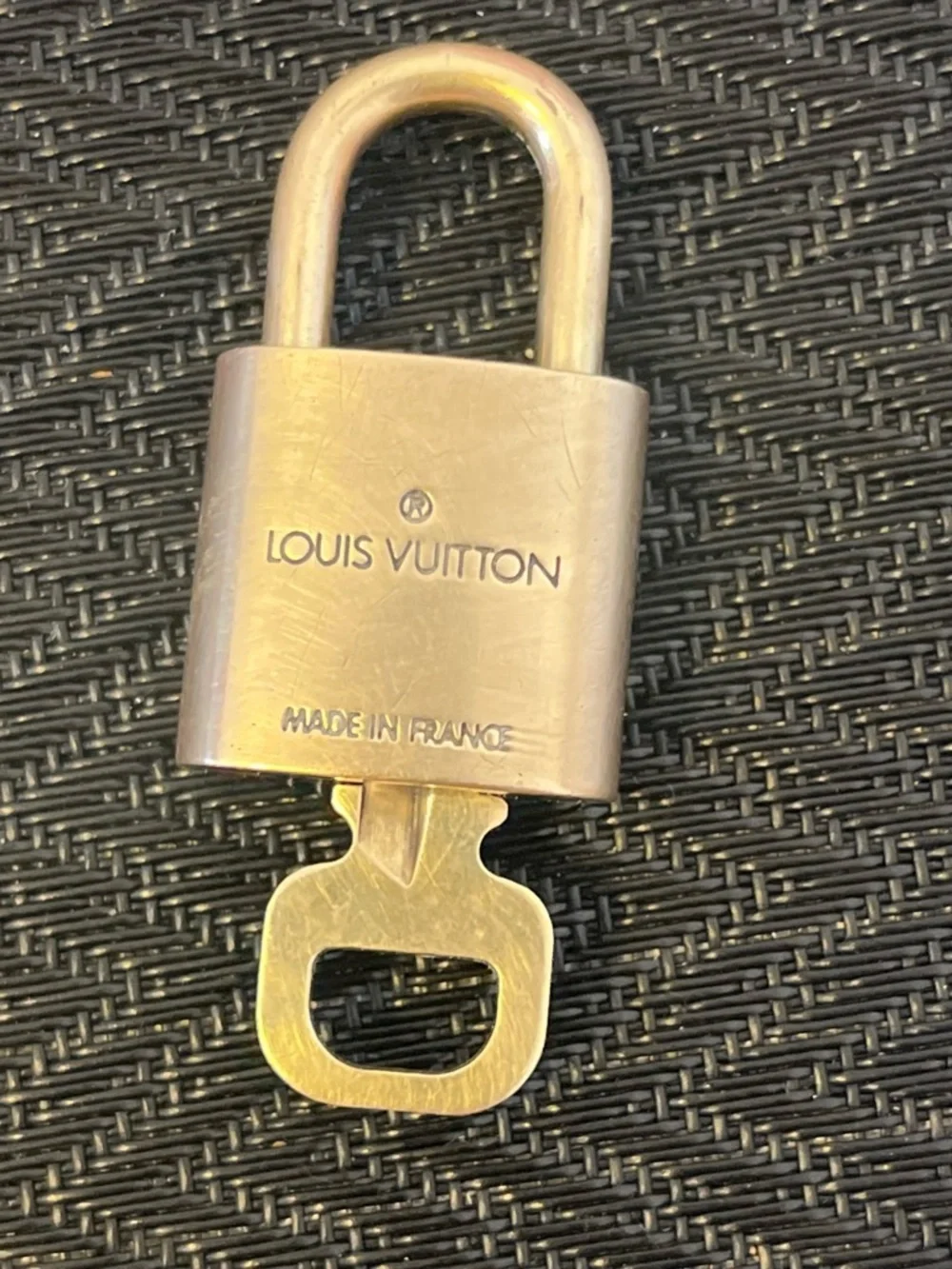 Louis Vuitton authentic louis